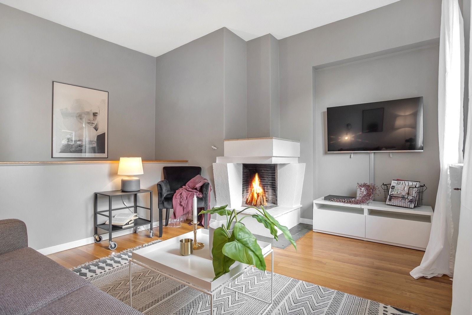 Gruepeis som gir ekstra varme på kalde vinterdager - nymalte overflater Galleribilde