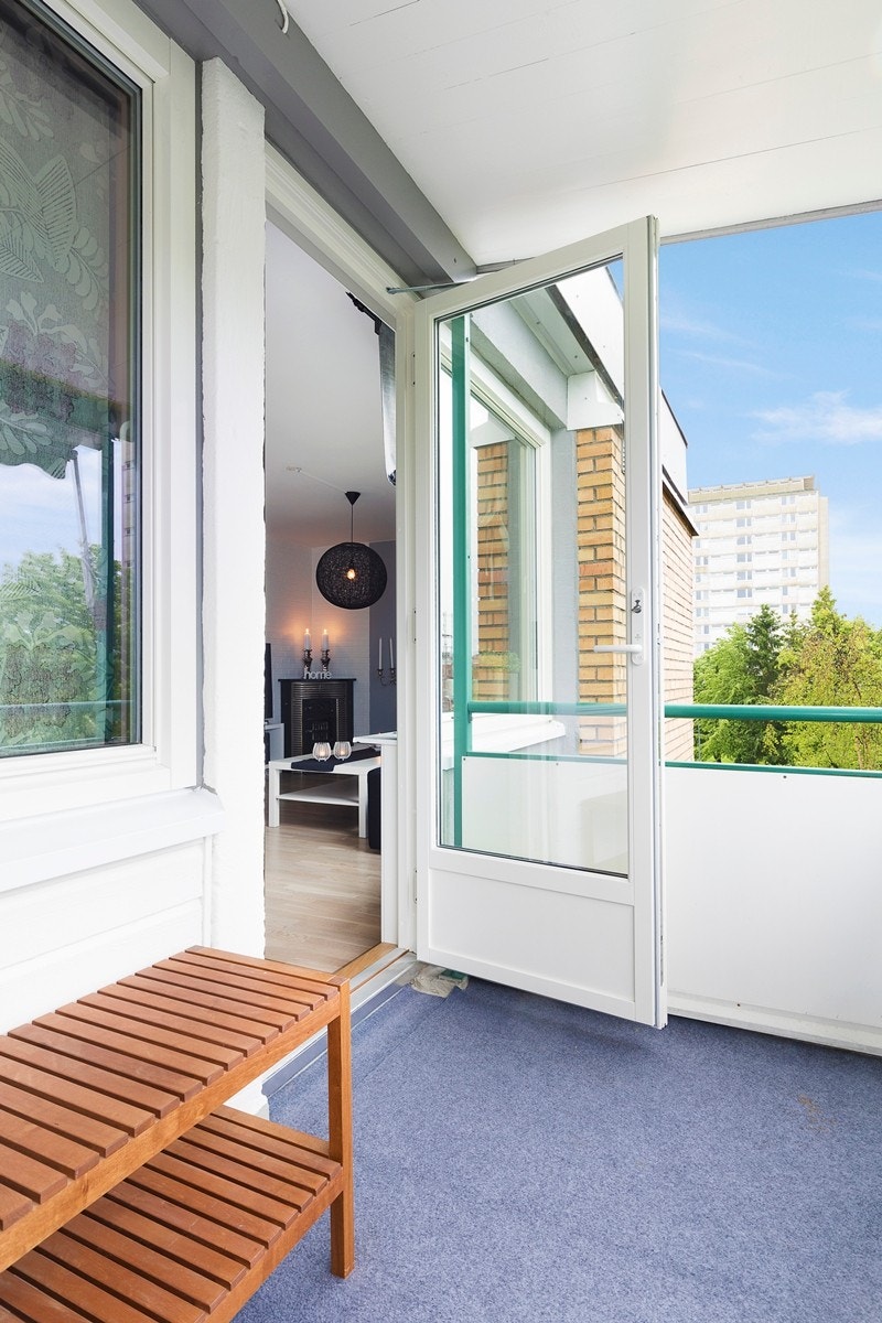 Balkongen har direkte tilgang fra stuen. Galleribilde