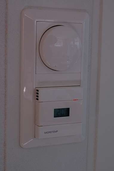 Termostatstyring av gulvvarme i alle gulv Galleribilde