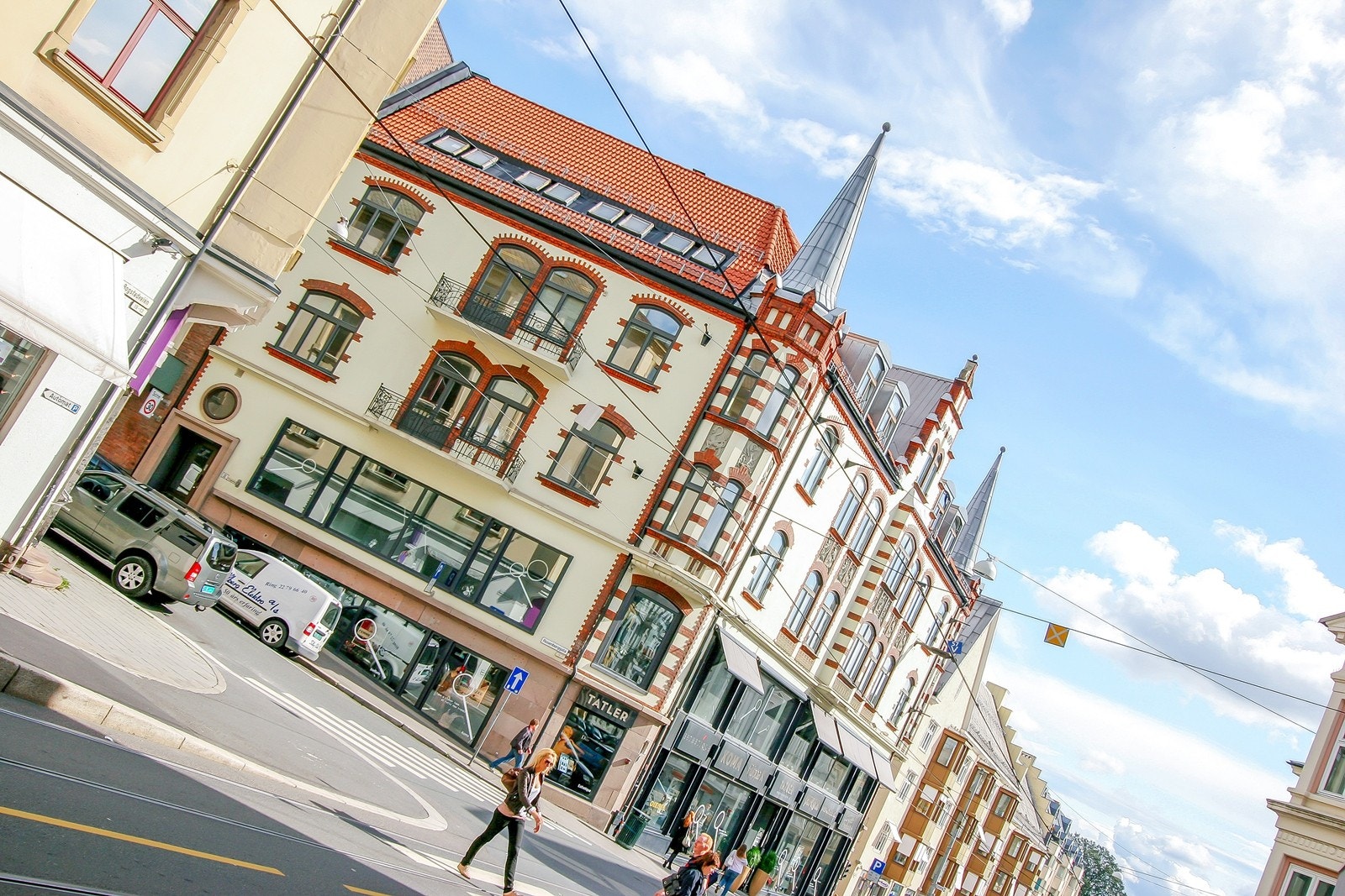 Gangavstand til en av hovedstadens mest ettertraktede handlegater, Bogstadveien, med et rikt utvalg av forretninger og servicetilbud. Galleribilde