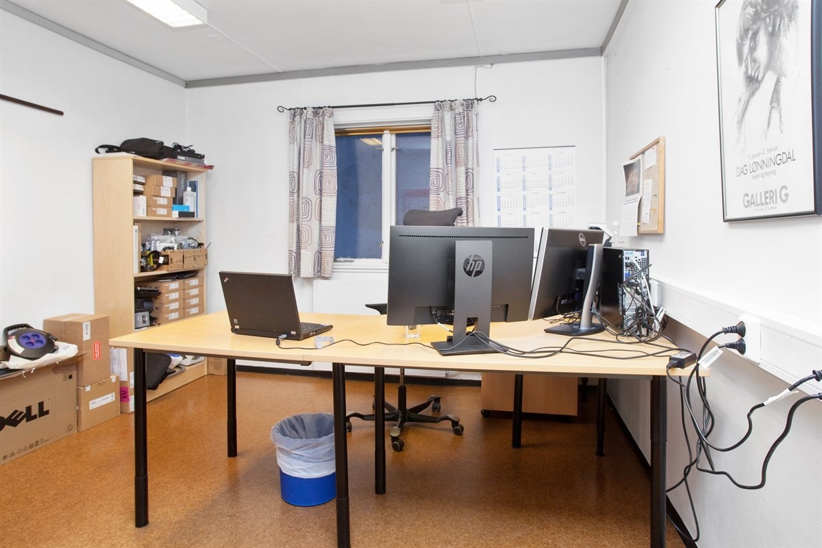 Kontor i Søster pikehjem Galleribilde