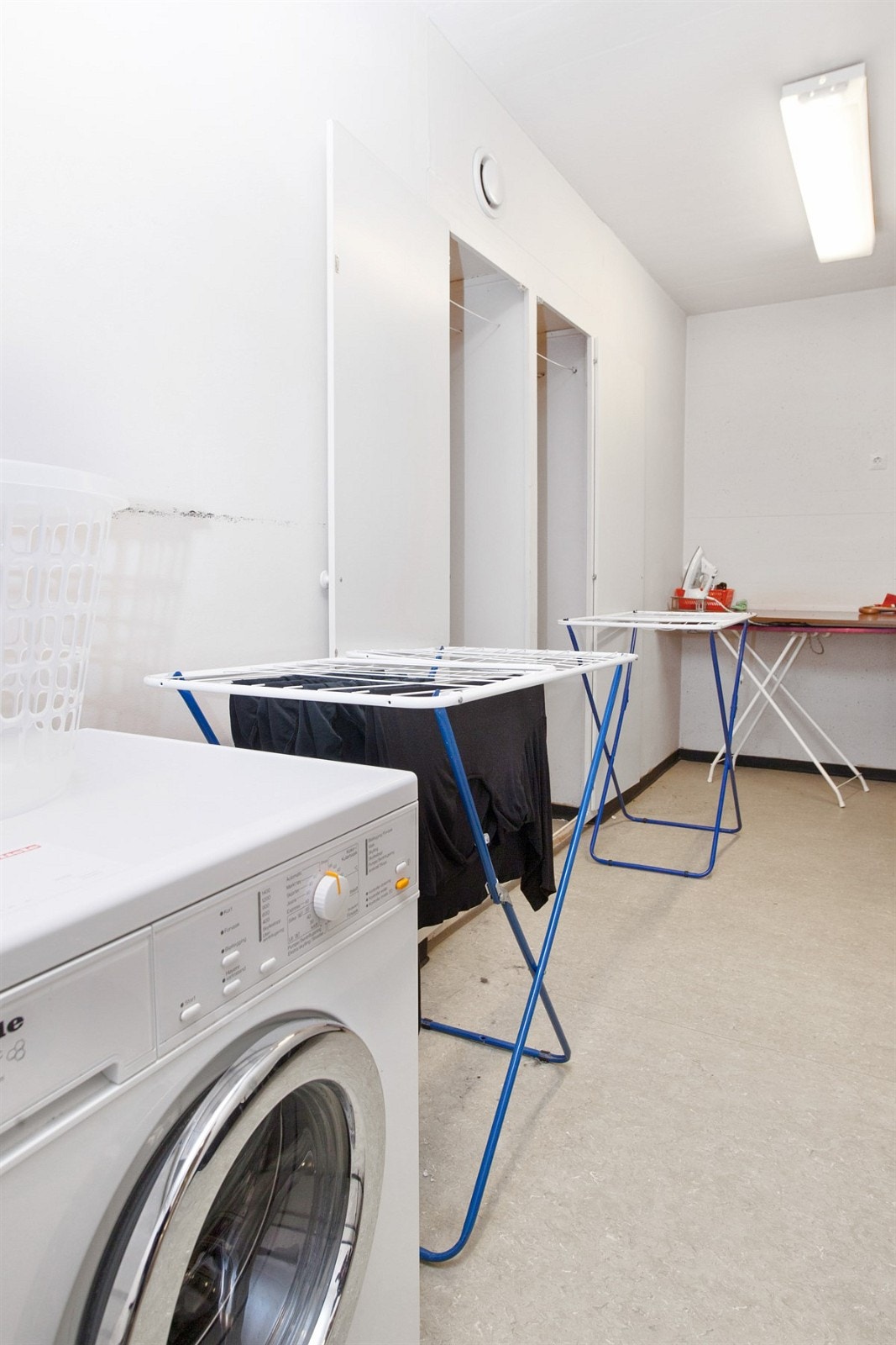 Elevhjemmet og vaskerom Galleribilde