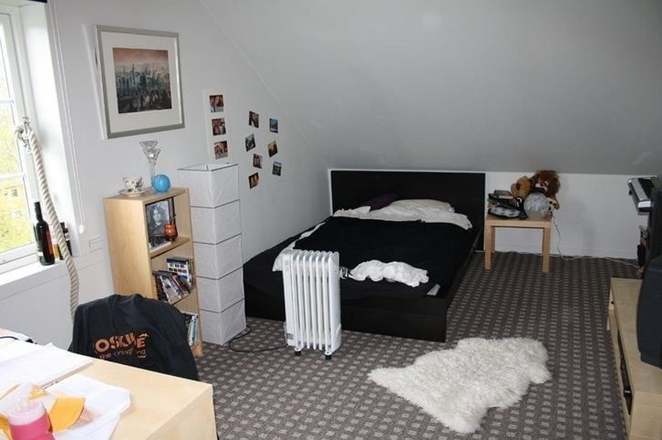 Hyggelig bofelleskap. Store flotte rom i 2. etasje Galleribilde