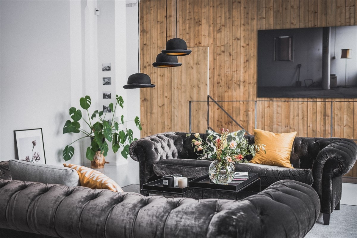 Merk: bak trepanelveggen i bakgrunnen er dør inn til to soverom og bad/toalett. Galleribilde