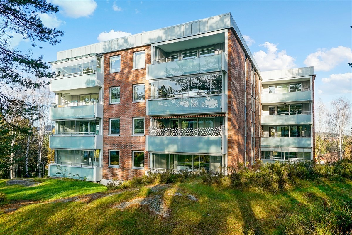 Fasade/balkong. Galleribilde