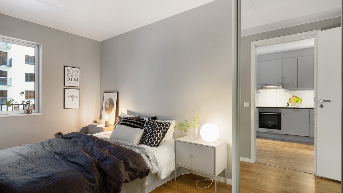 Soverommet vender inn mot trafikkskjermet fellesareal Galleribilde