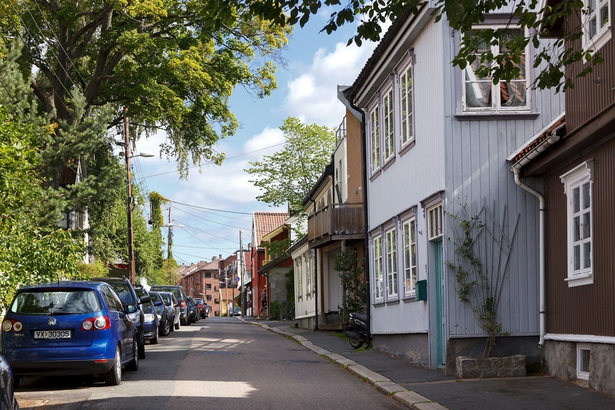 Leiligheten ligger et hyggelig området blandt sjarmerende småhusbebyggelse på Rodeløkka Galleribilde
