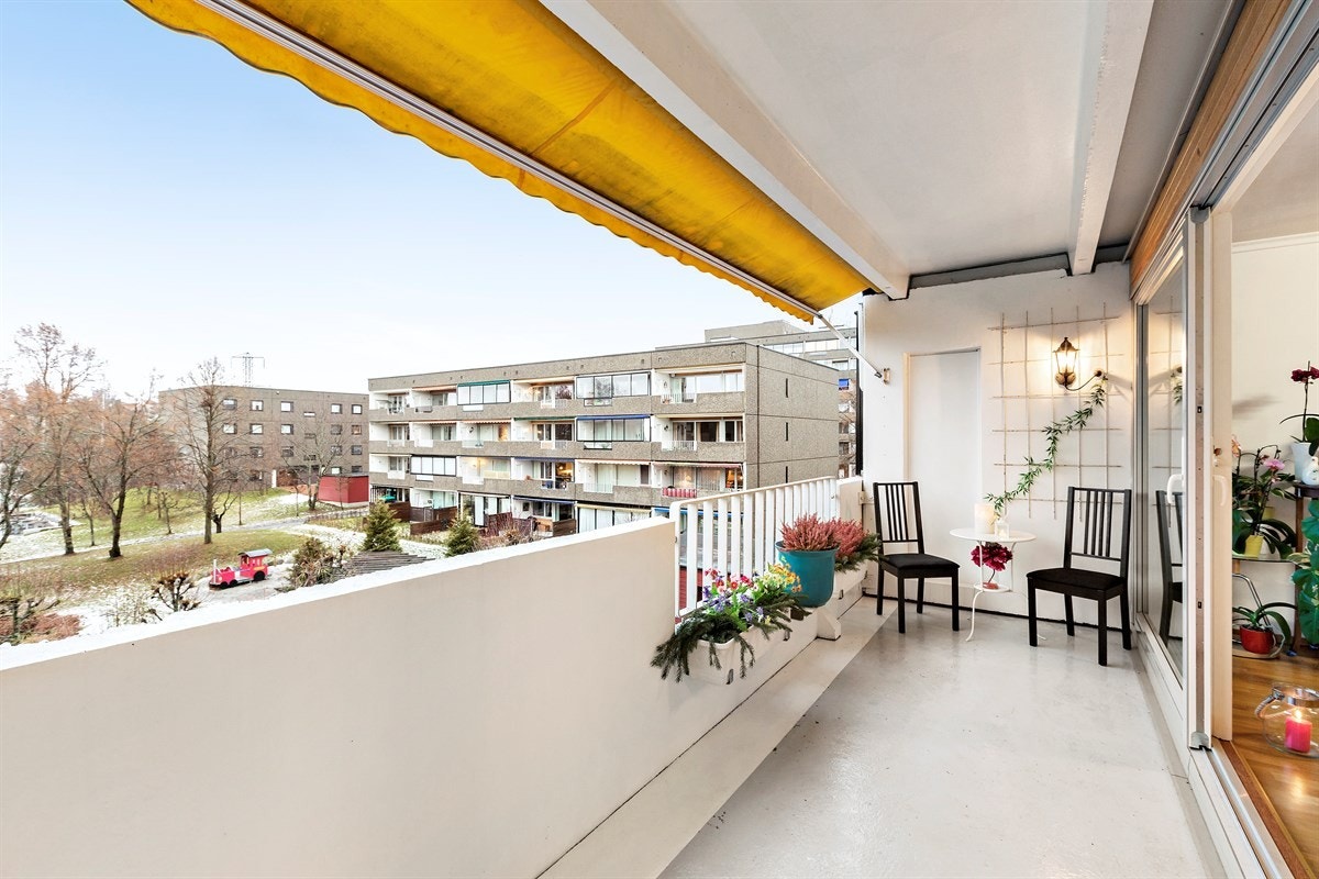 Velkommen til Hovseterveien 34 B! Boligen presenteres av Eiendomsmegler Aida Rajic i Eie Eiendomsmegling Røa Galleribilde