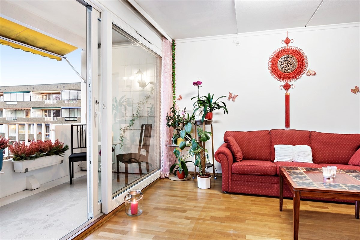 Utgang til nordvest-vendt veranda på 10 kvm Galleribilde