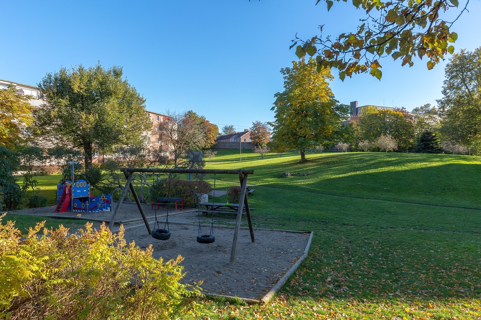 Uteplass felles Galleribilde