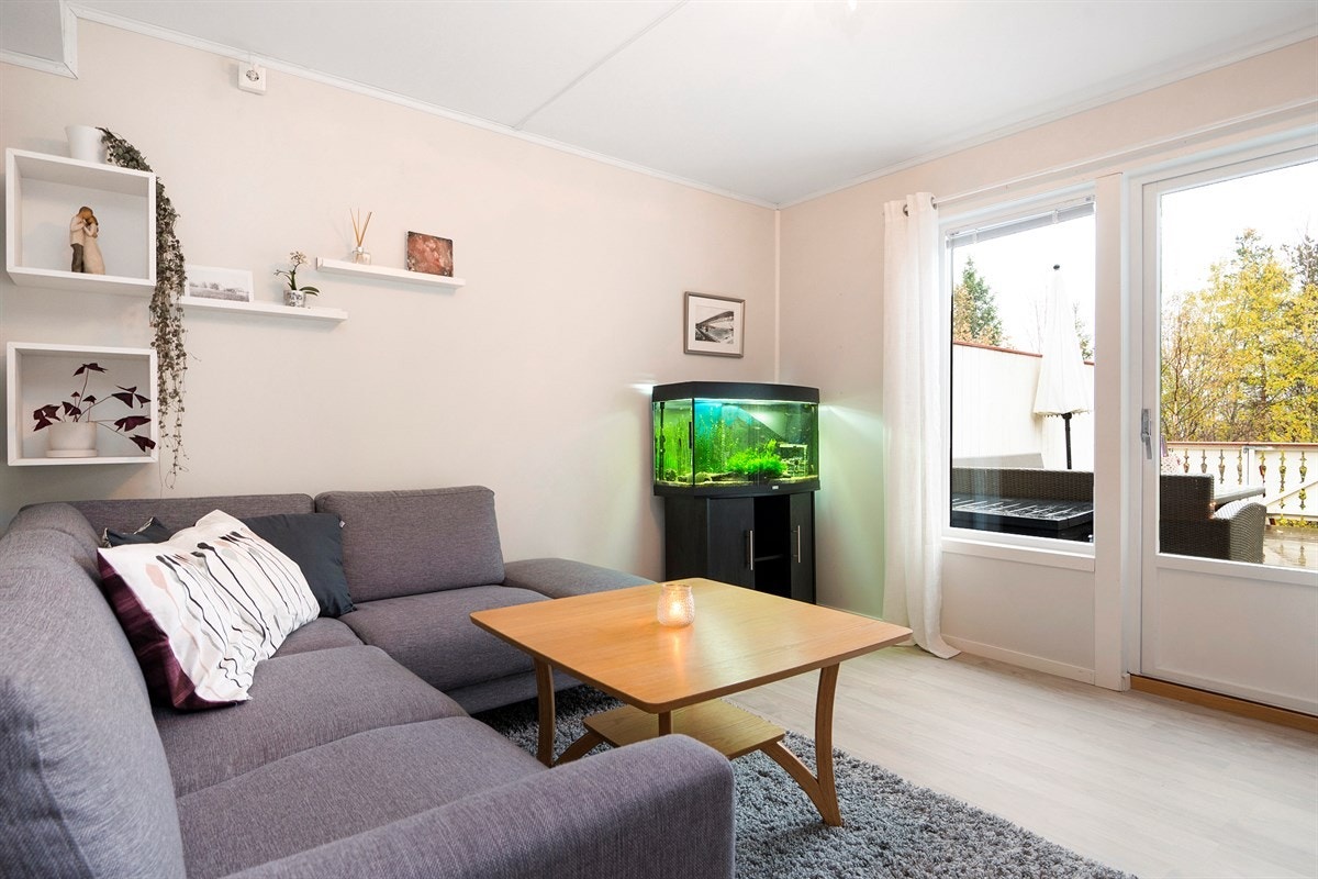 Stue, med utgang til terrasse. Galleribilde