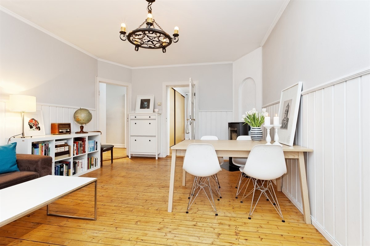 Med gjennomgående leilighet gir det gode lysforhold Galleribilde