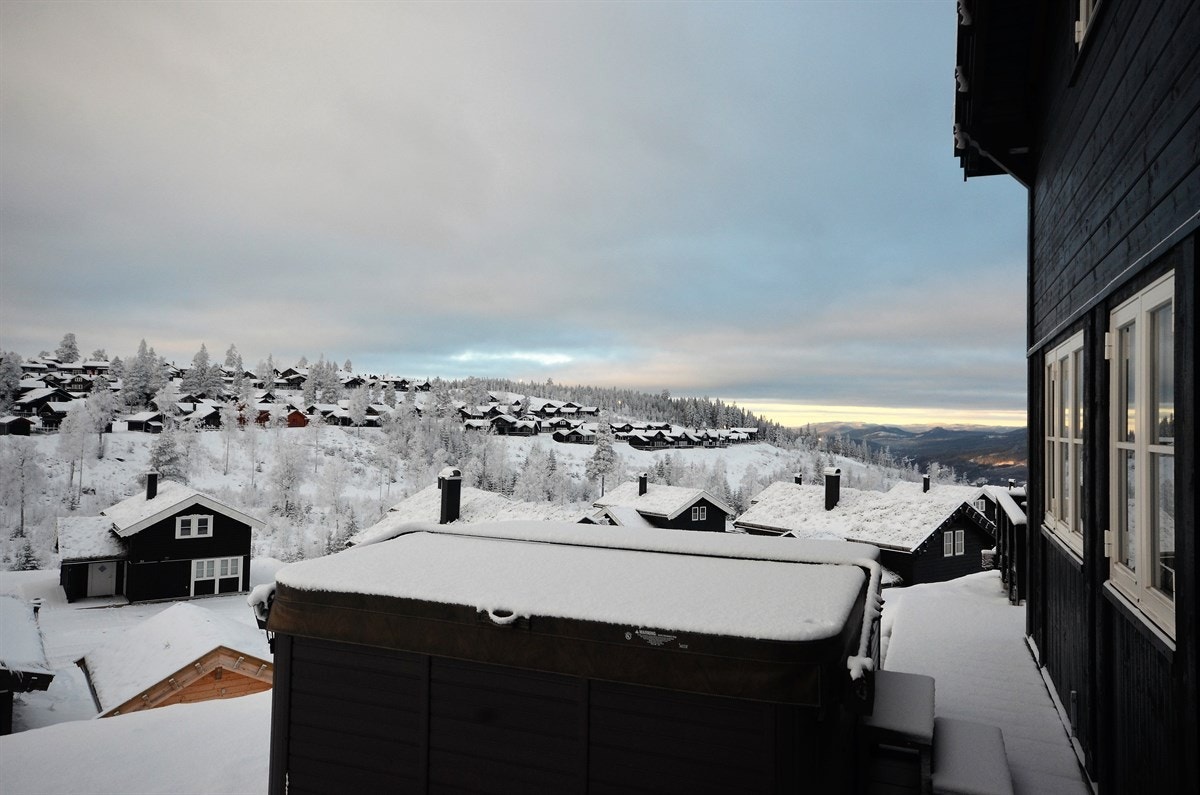 Flott utsikt fra jacuzzi Galleribilde