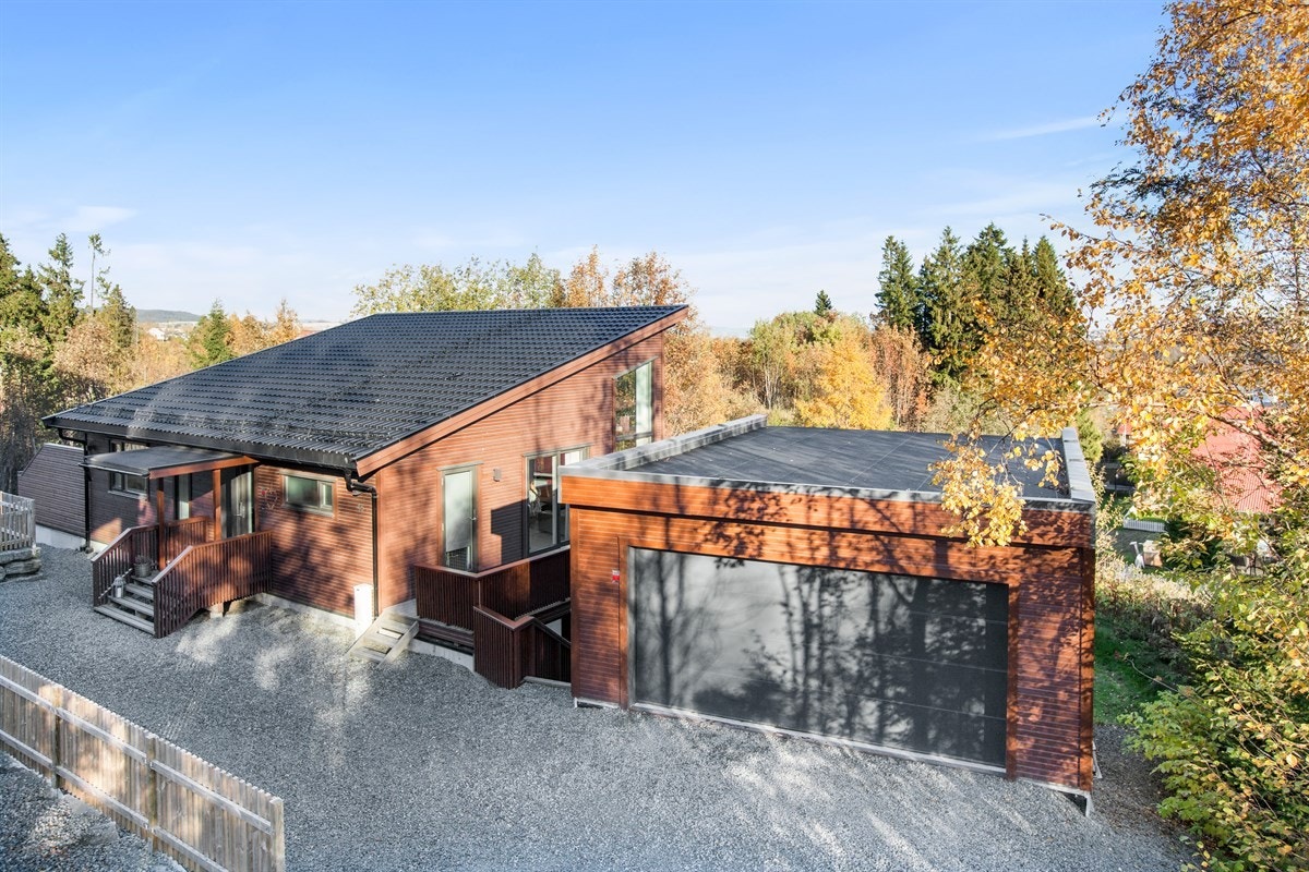 PROA Eiendomsmegling - Dette er en meget flott og innholdsrik bolig fra 2011. Galleribilde