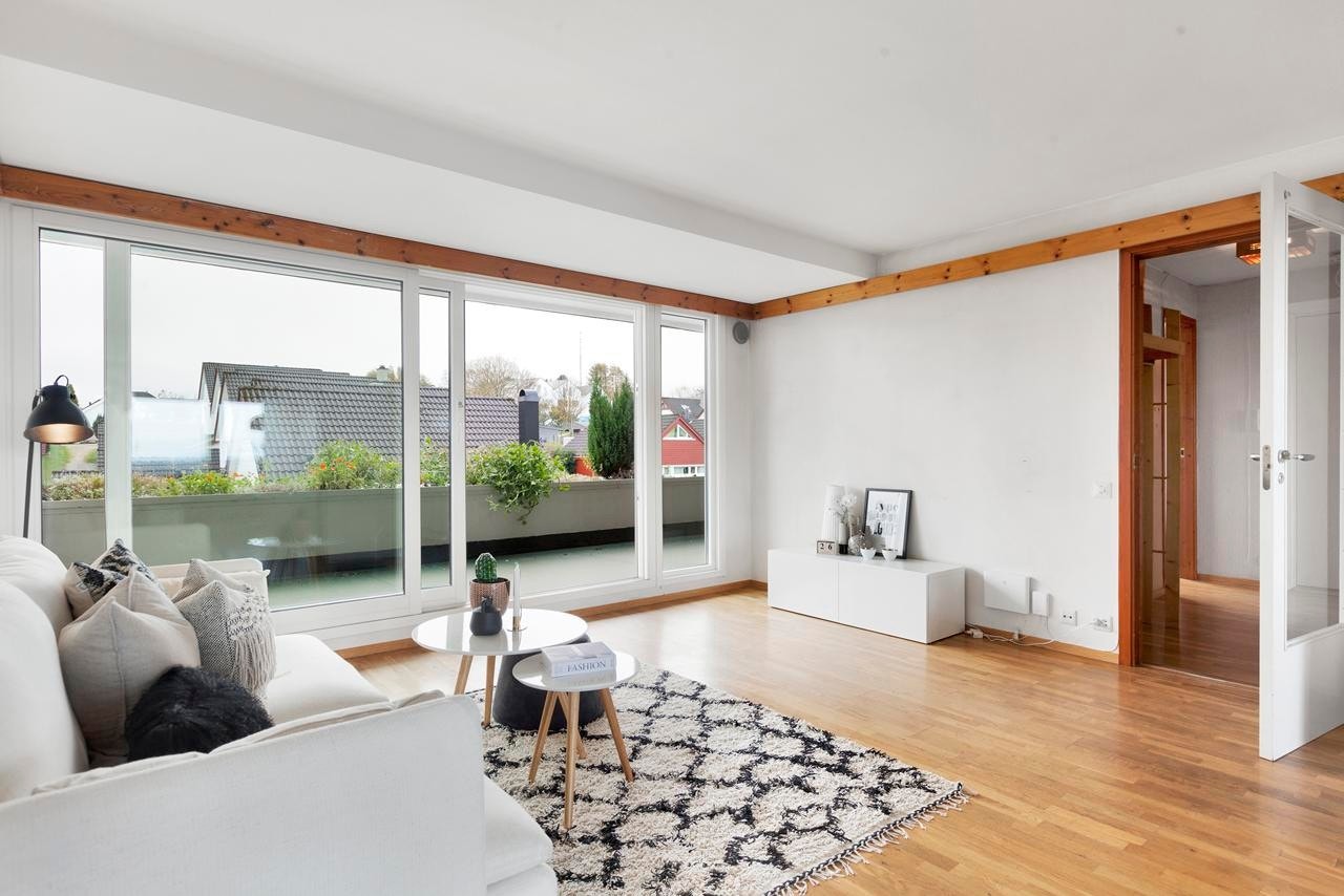 Notar v/Lillian Tunge ønsker deg velkommen til Trysil-Knuts gate 22! Galleribilde