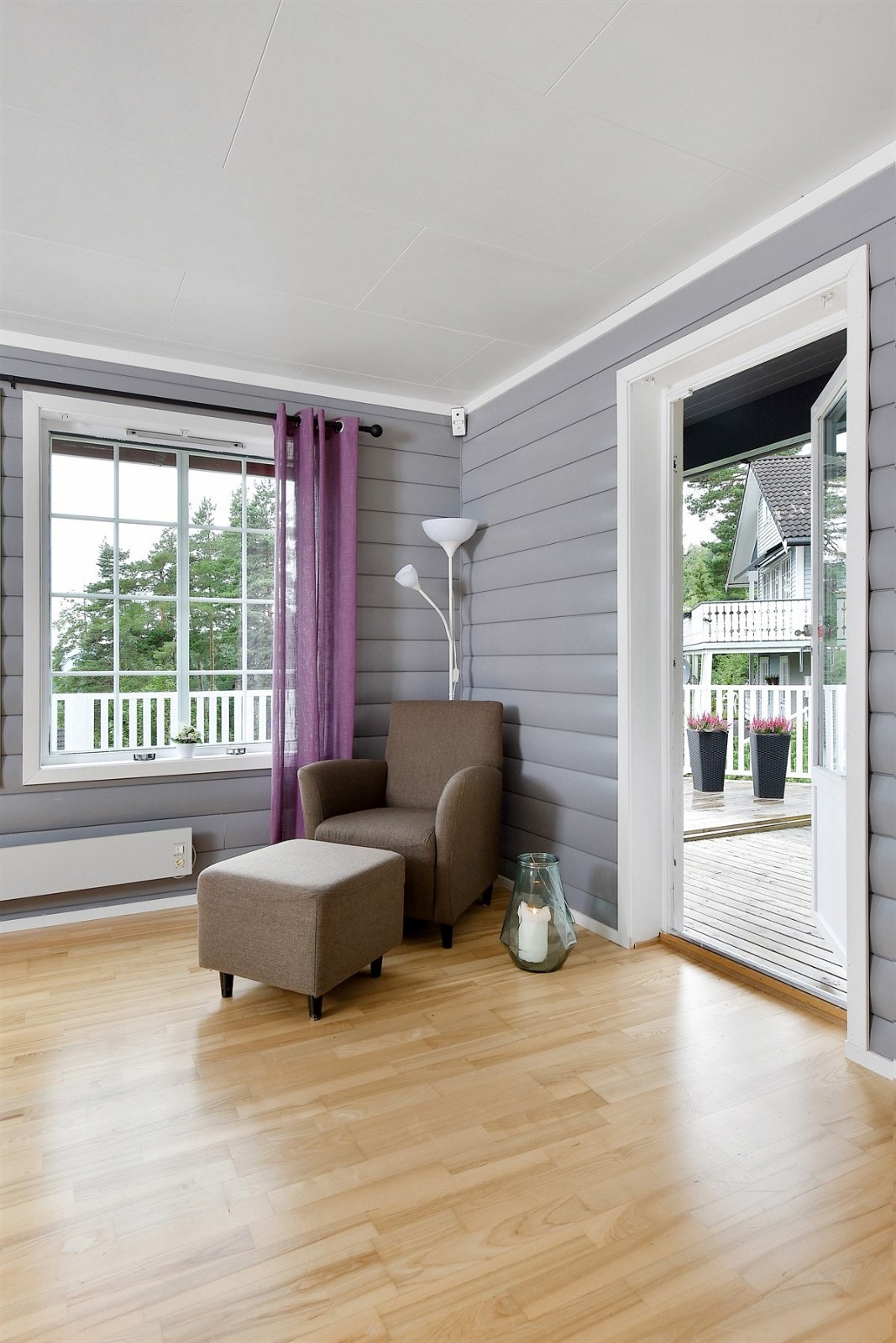 Det er mulig å benytte plassen til ekstra møblement og interiør. Galleribilde