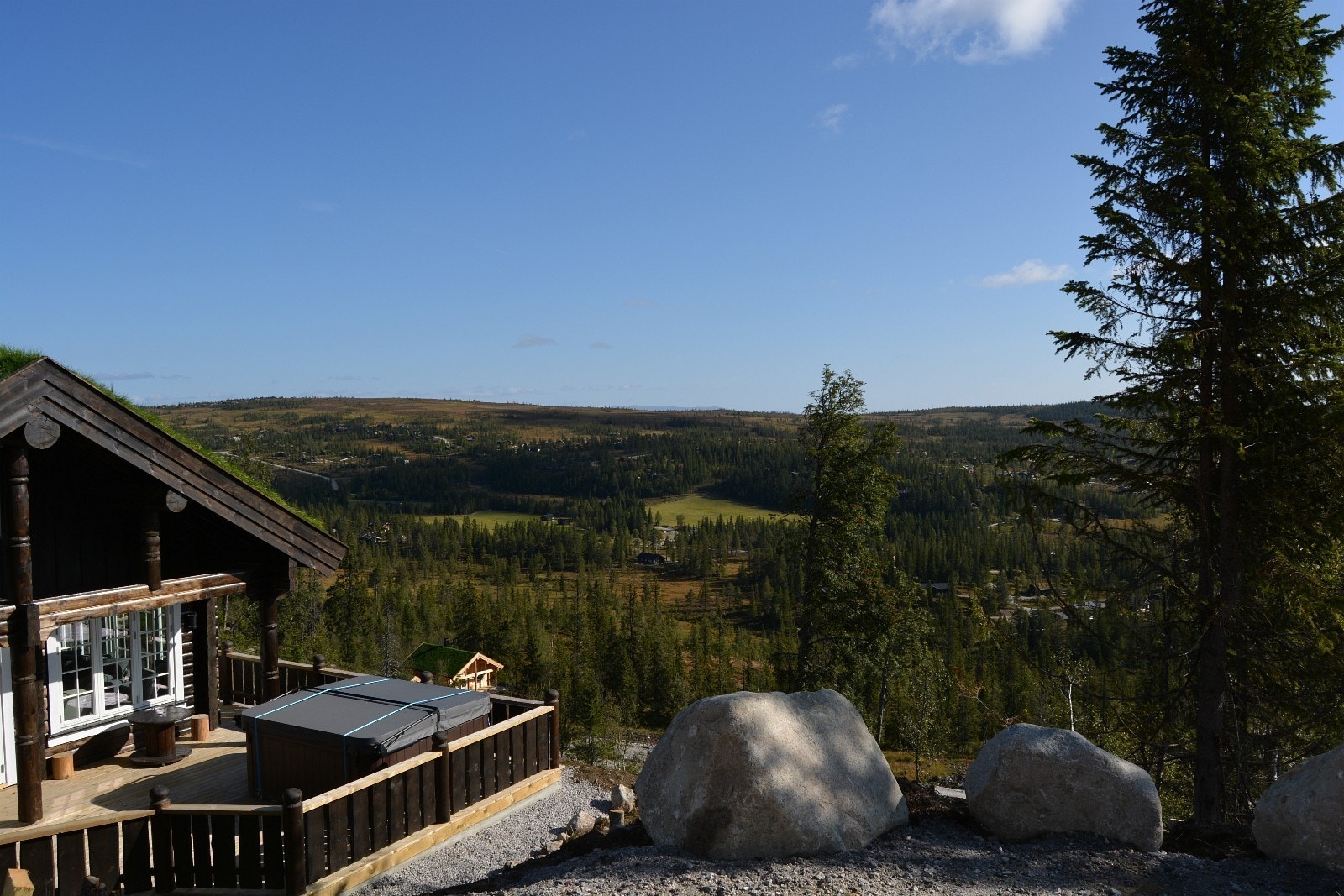 Panoramautsikt fra tomtene i Mykstulia Galleribilde