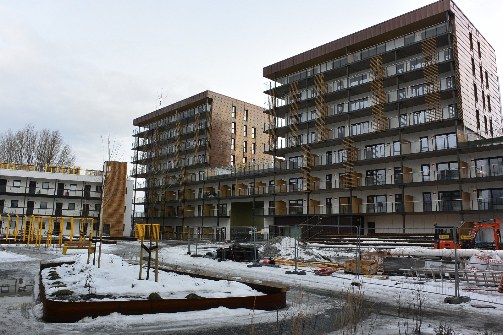 Koselig bakgård med park og lekeanlegg Galleribilde
