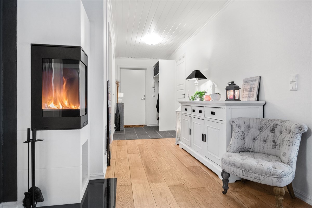 Flott entrè med fliser Galleribilde