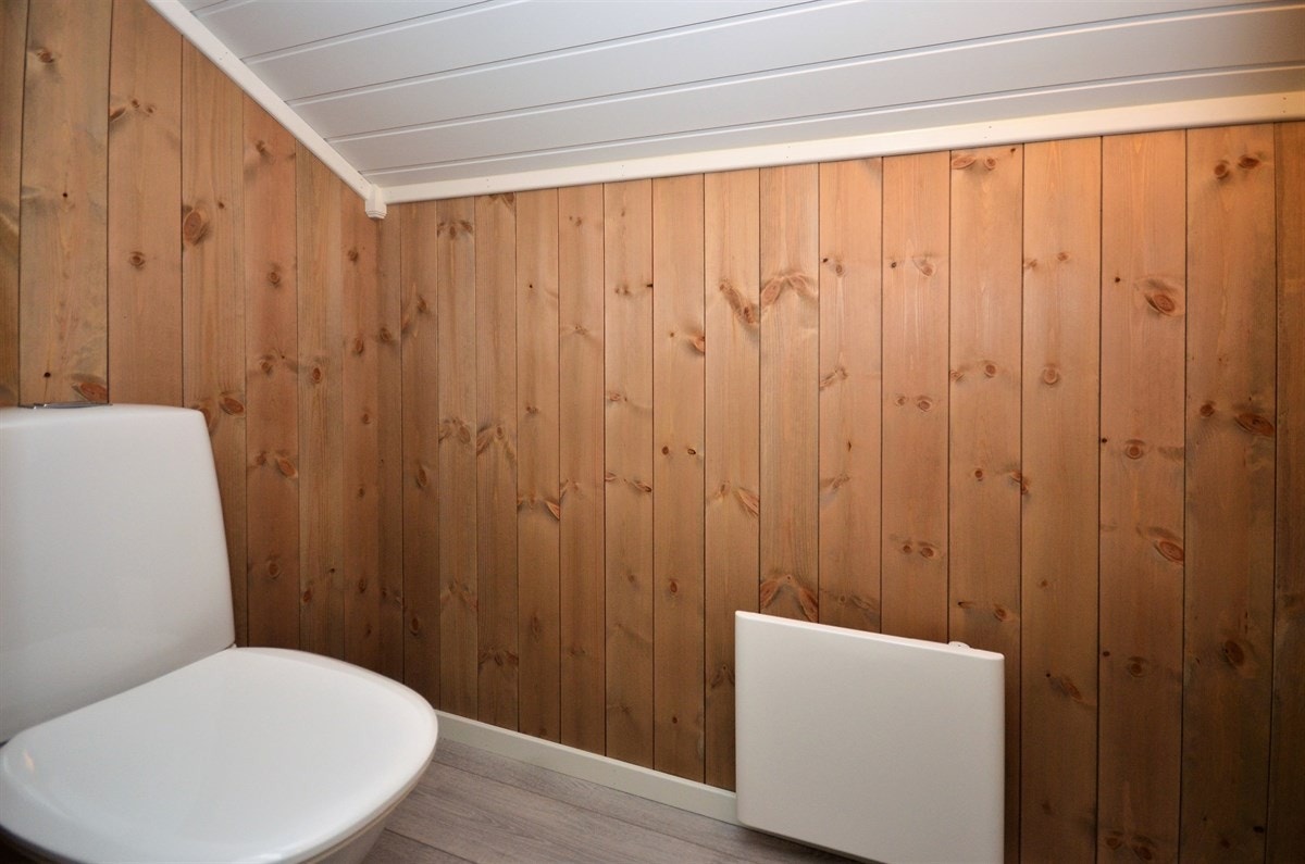 wc i hemsdel/2.etg. Galleribilde