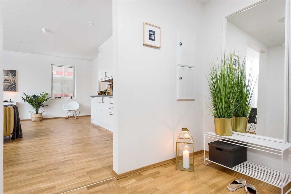 Stue mot entré. Galleribilde