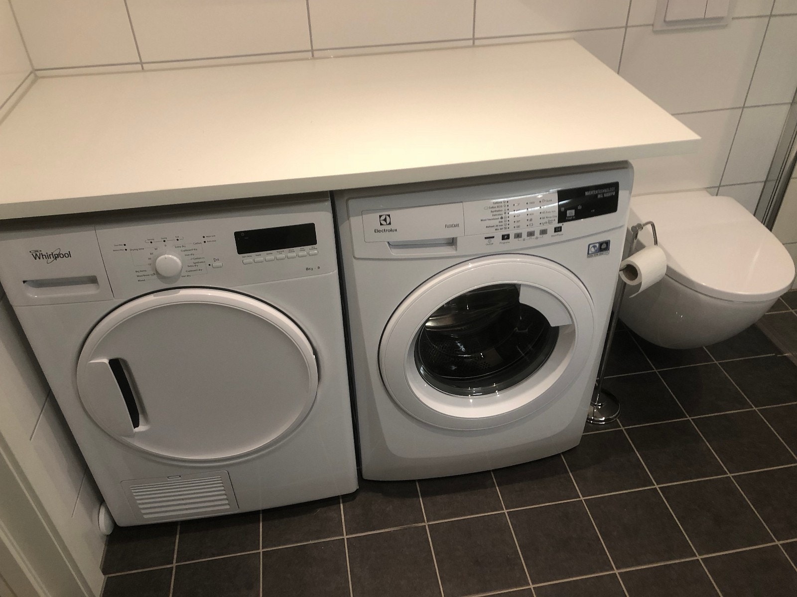 Vaskemaskin og tørketrommel Galleribilde