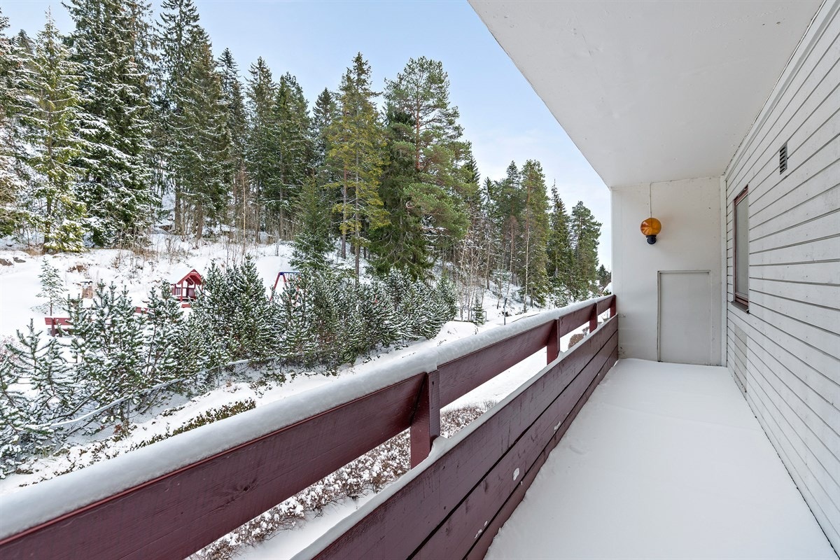 Utgang til østvendt veranda på 9 kvm Galleribilde