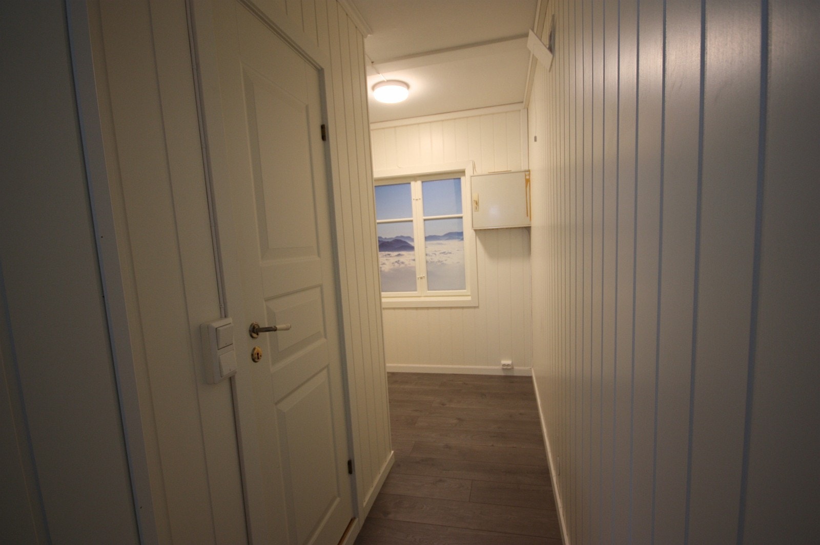 Bad døren til venstre Galleribilde