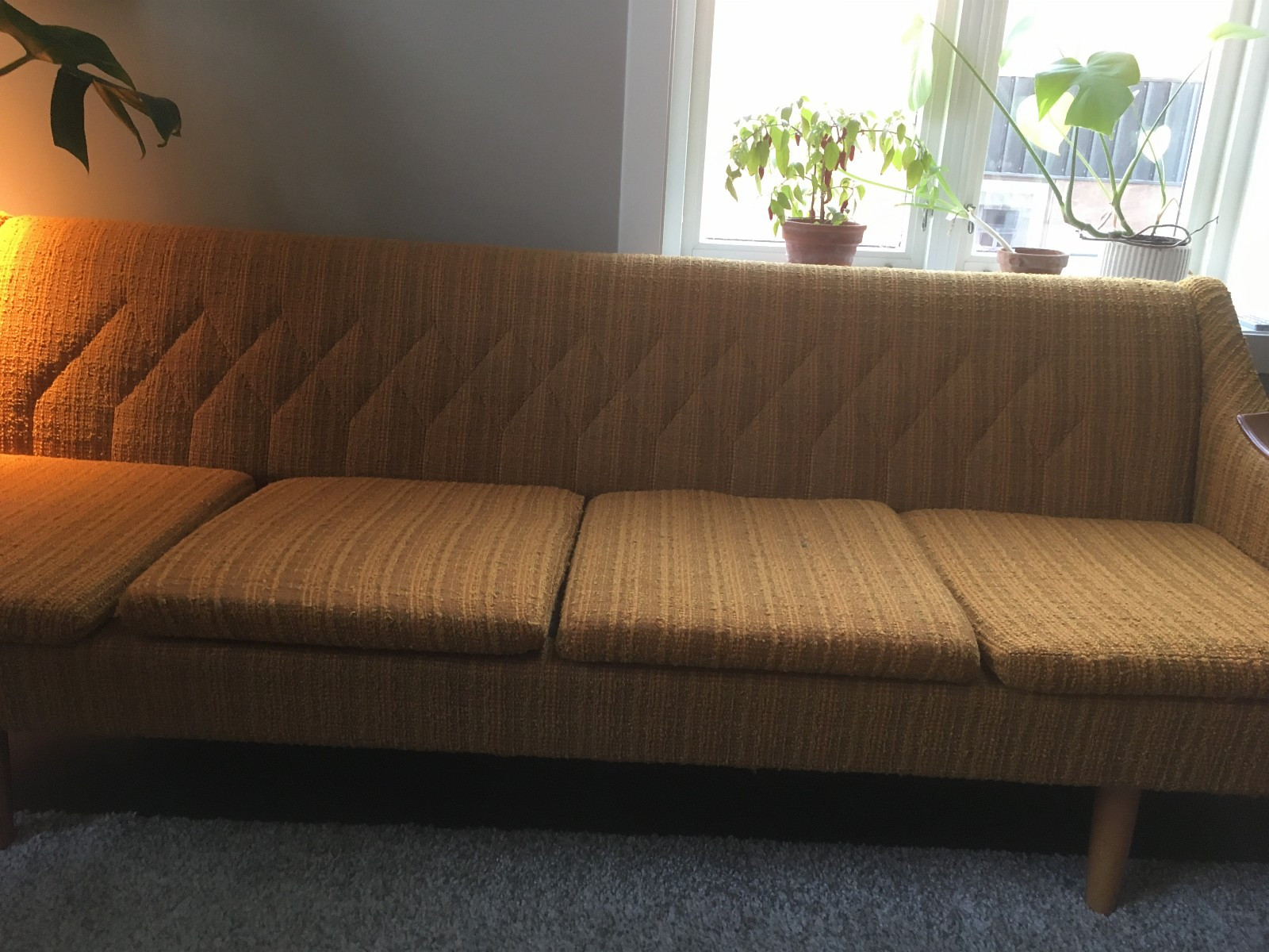 Sovesofa retro. elegant stockholm chaiselong sovesofa gr hjrevendt ...