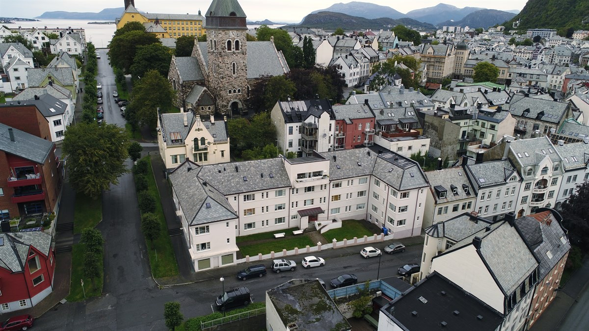 Wasmuthgården - En spennende eiendom med 16 leiligheter og tilhørende ubebygd tomt i Kirkegata.
