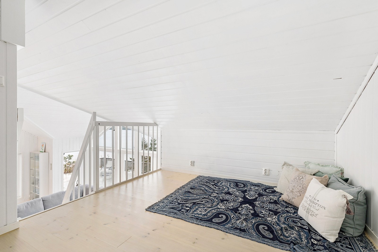 Romslig hems med mulighet til å innrede med flere sengeplasser Galleribilde