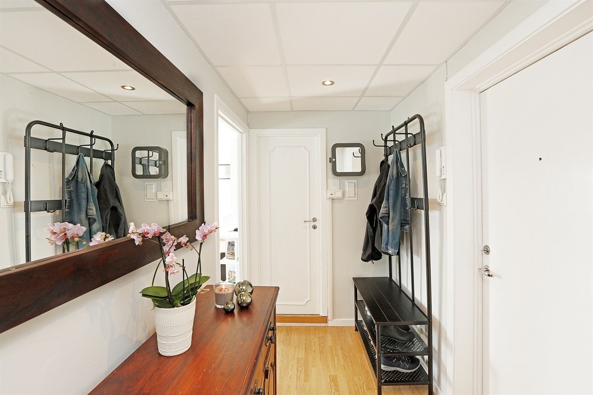 Entré/gang Galleribilde