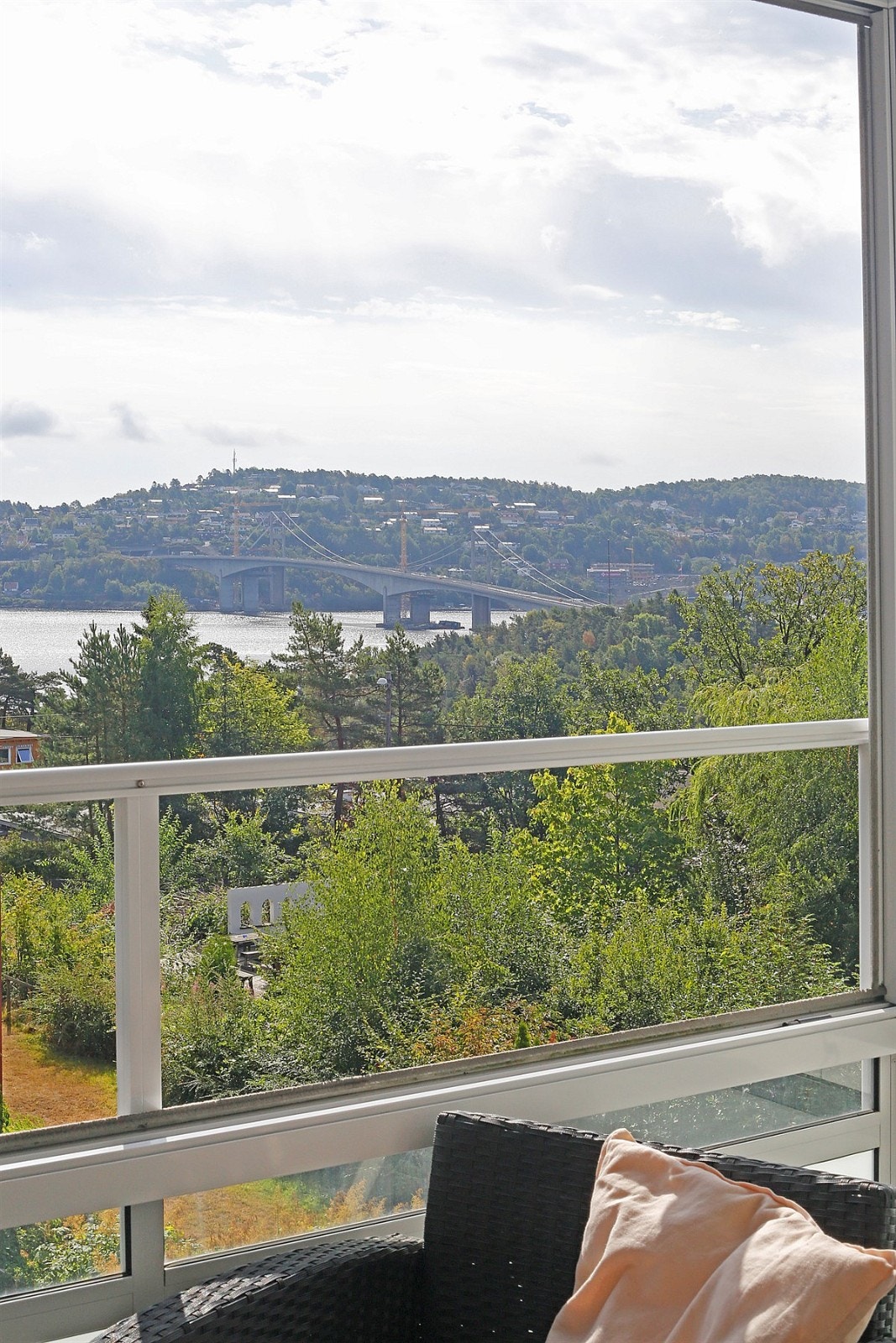 Utsikt fra balkong Galleribilde