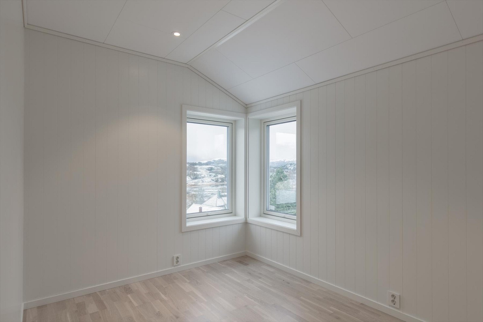 Soverom 2 er på 8 kvm. Galleribilde