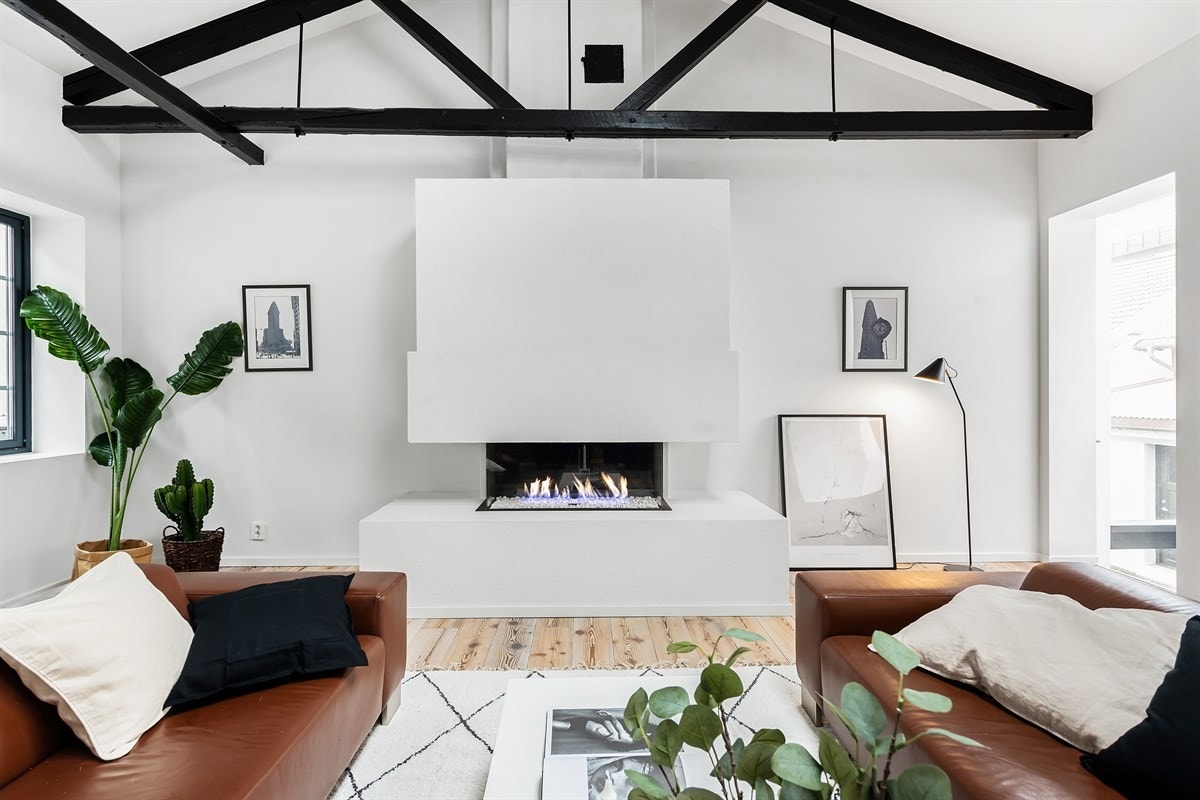 Takvinduer kan åpnes og lukkes med fjernkontroll Galleribilde