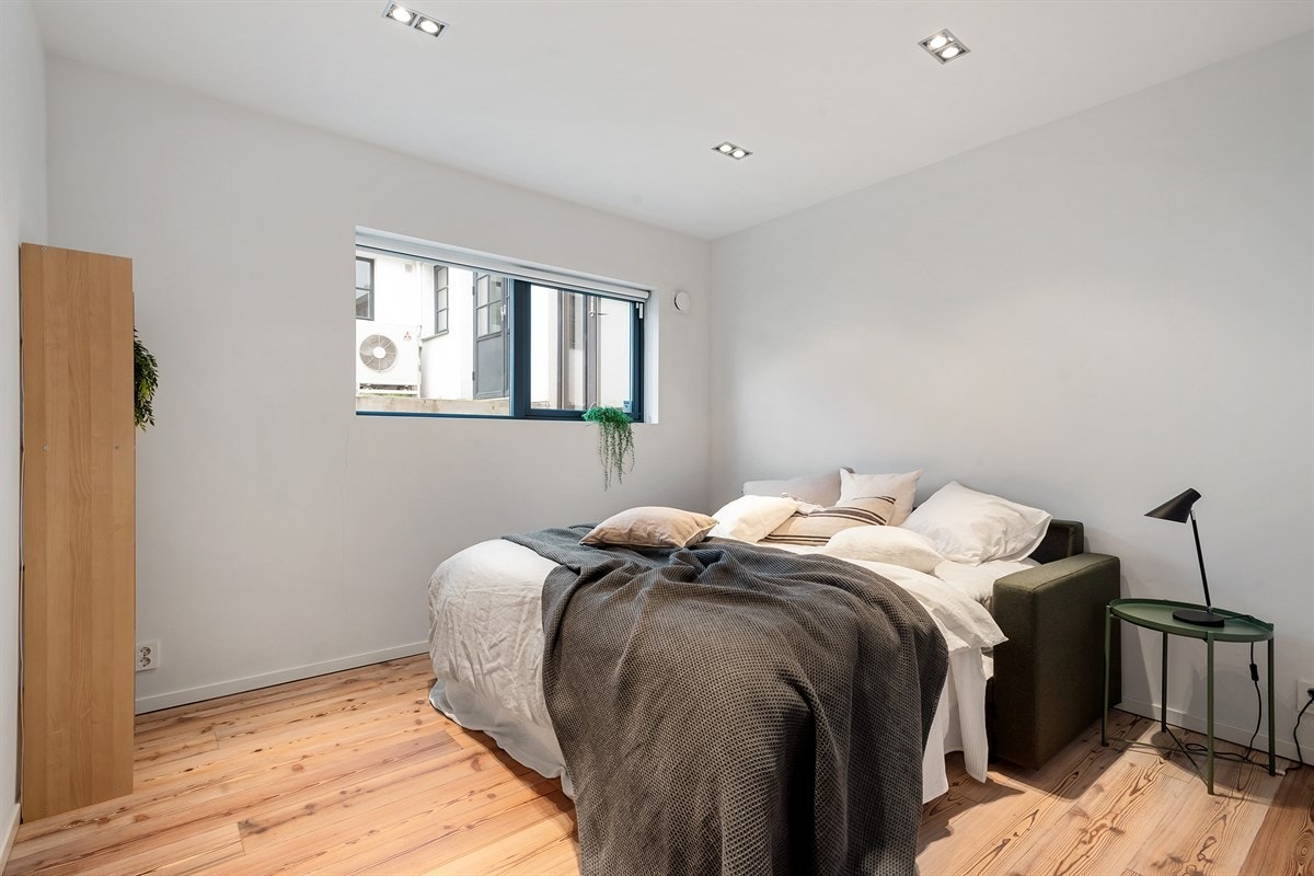 To gode soverom på hovedplan hvor det på begge rom er plass til dobbeltseng Galleribilde