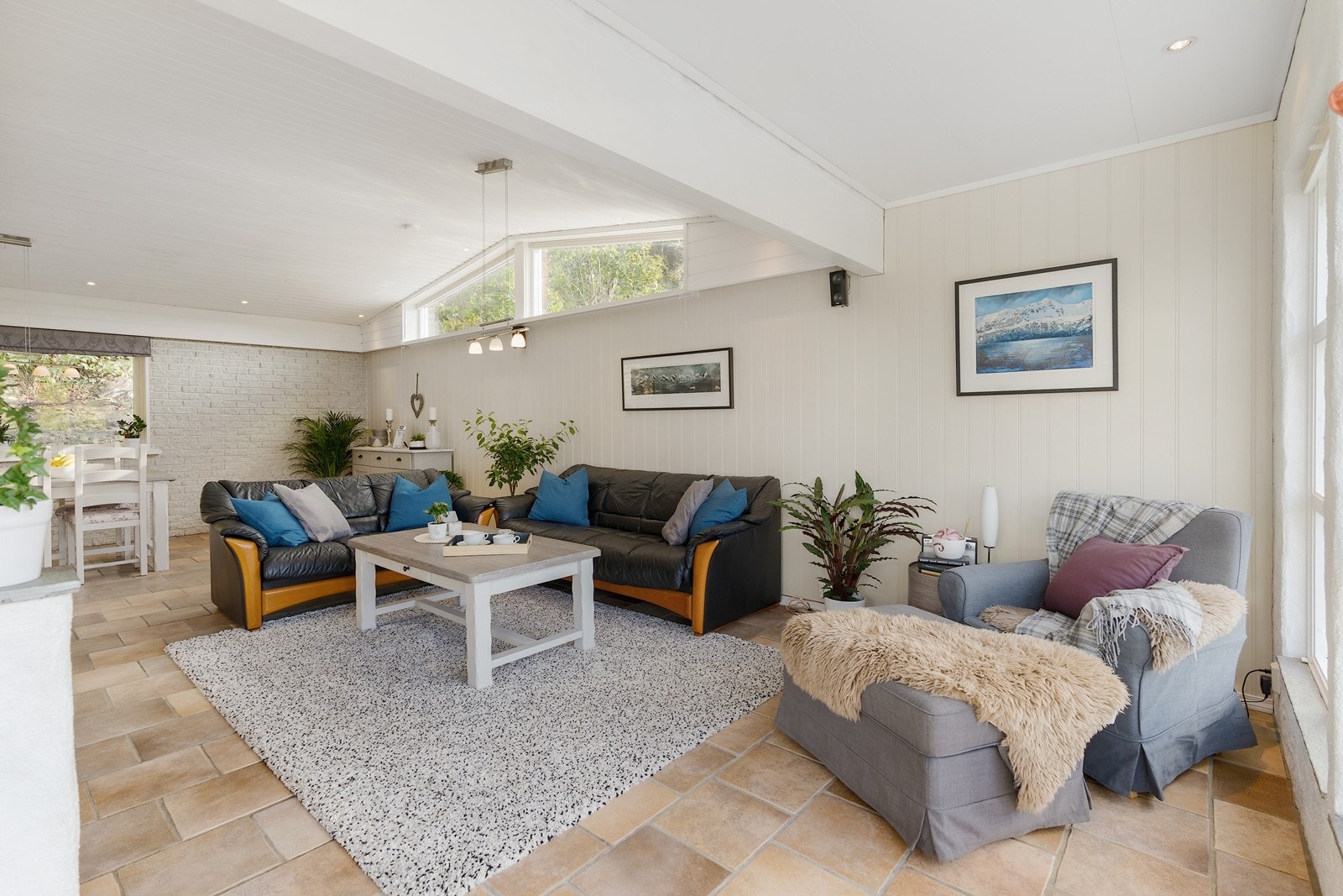 Stuen er naturlig delt inn i flere soner Galleribilde