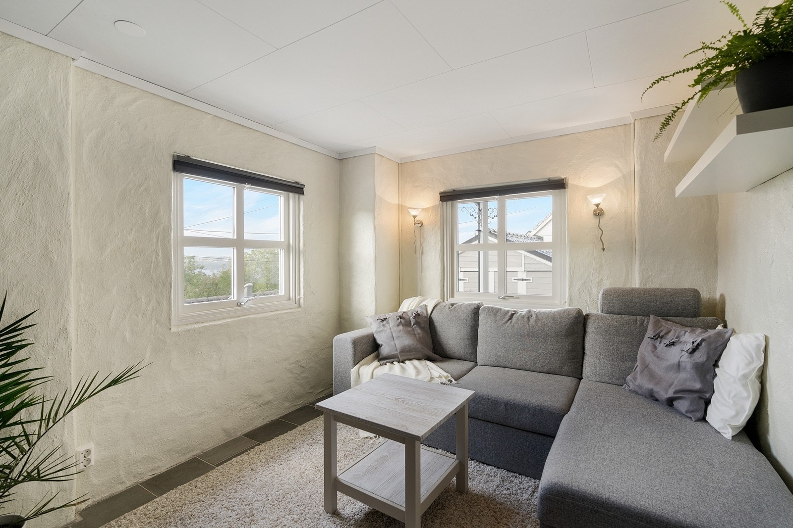 Praktisk kjellerstue som passer perfekt for barnefamilier Galleribilde