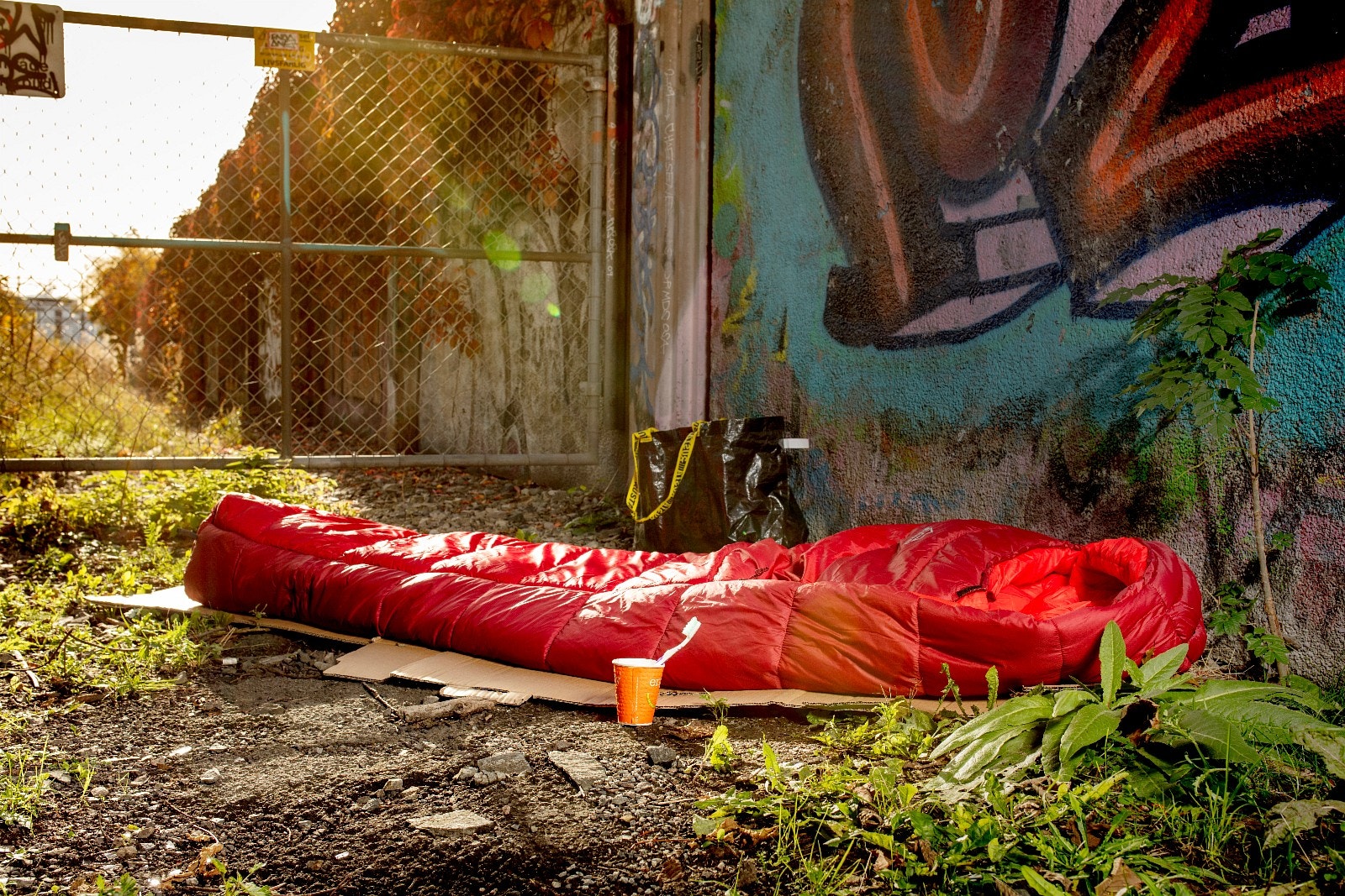 Mandag: Solrikt, usjenert og rolig. Kort vei til grøntområder. Åpen planløsning med god plass til dobbeltseng. Galleribilde