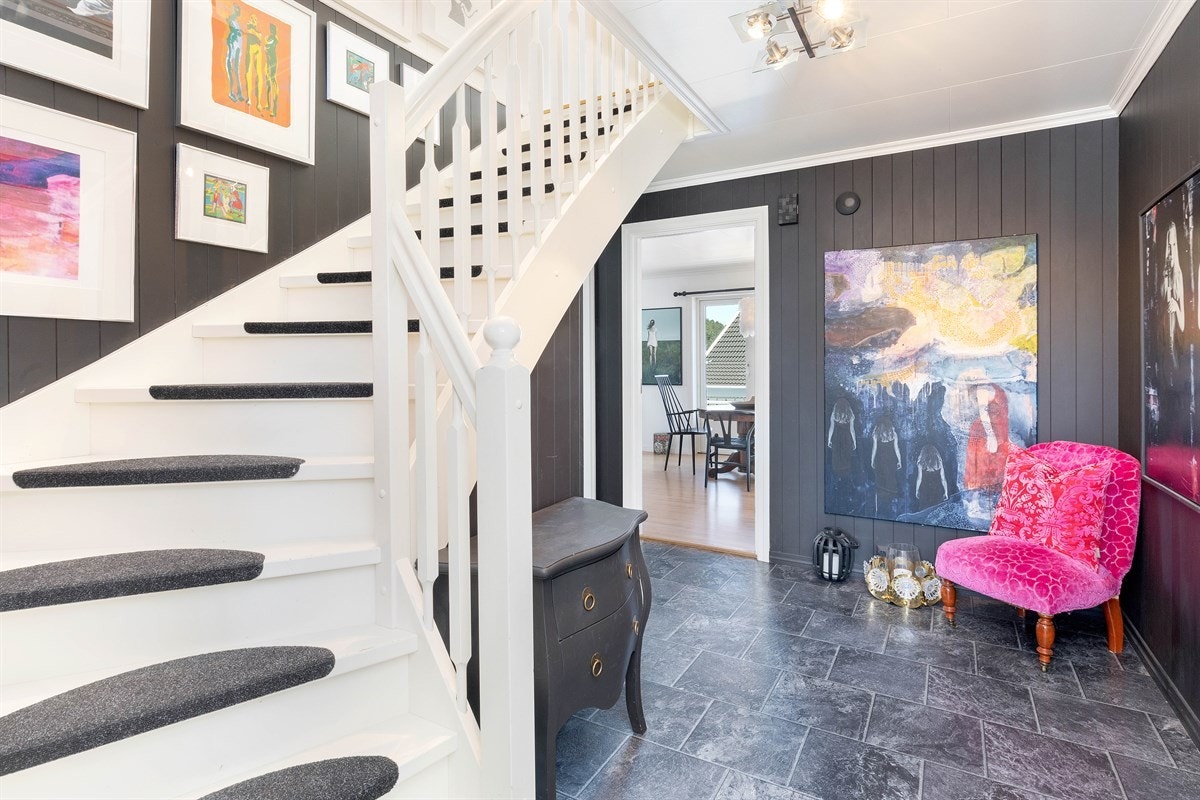 Stor romslig gang/hall Galleribilde