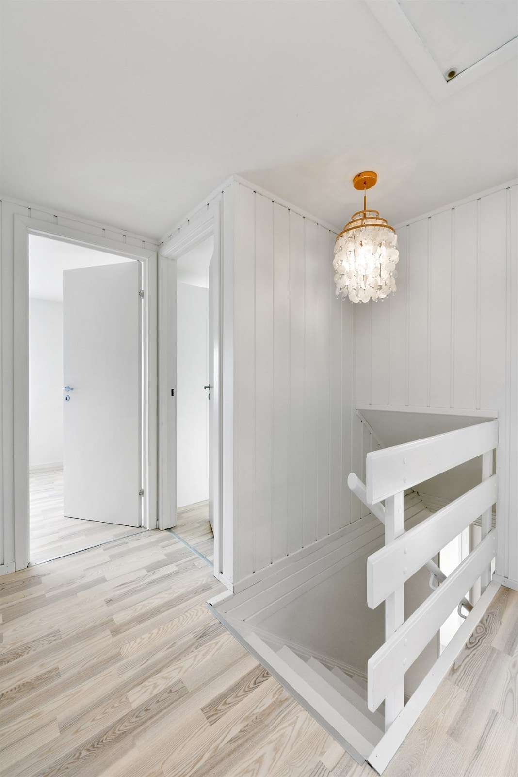 Trapp opp til 2. Etasje. Galleribilde