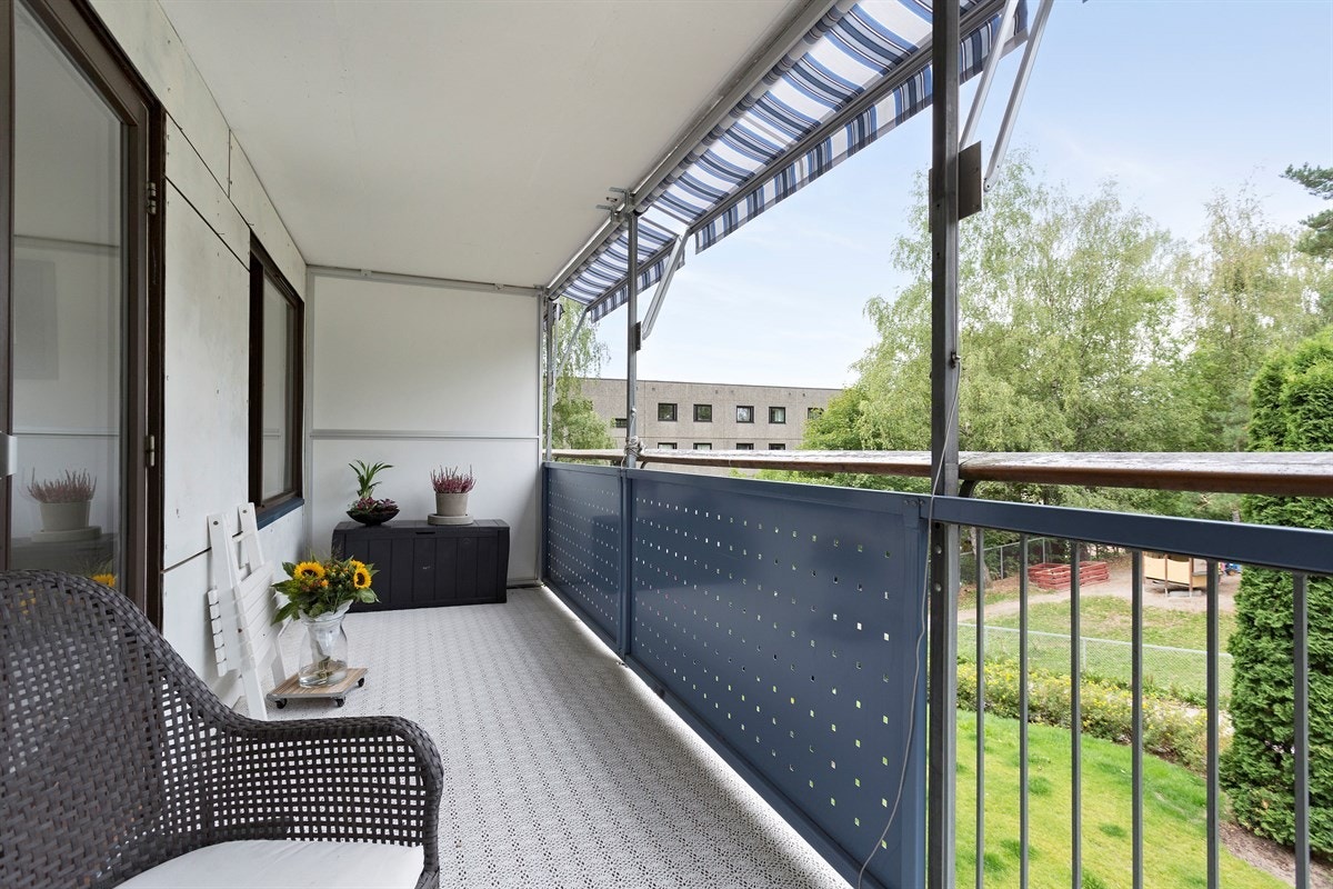 Veranda på 11 kvm med flotte solforhold. Galleribilde