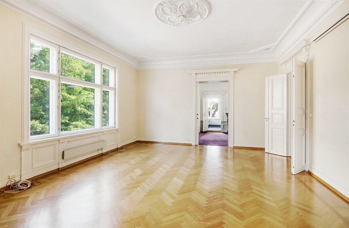 Stue med utsyn til Hydroparken Galleribilde