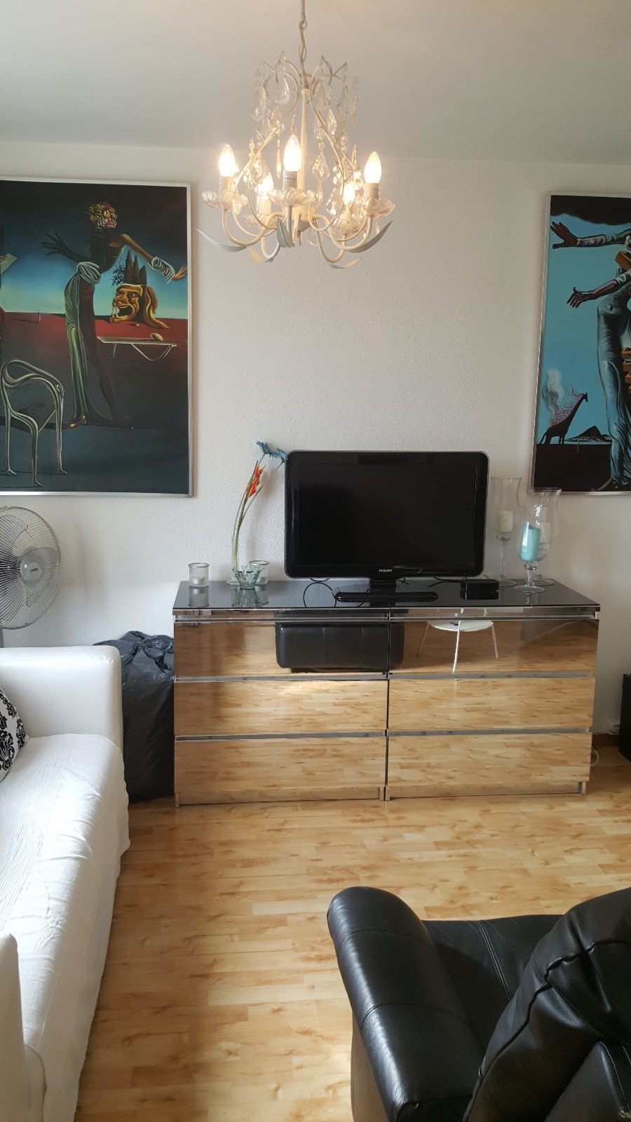 Stue, TV er byttet ut til 55" siden da Galleribilde