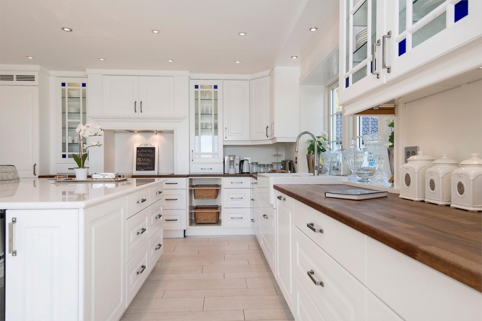 Fra kjøkkenet i 1.etg. Galleribilde