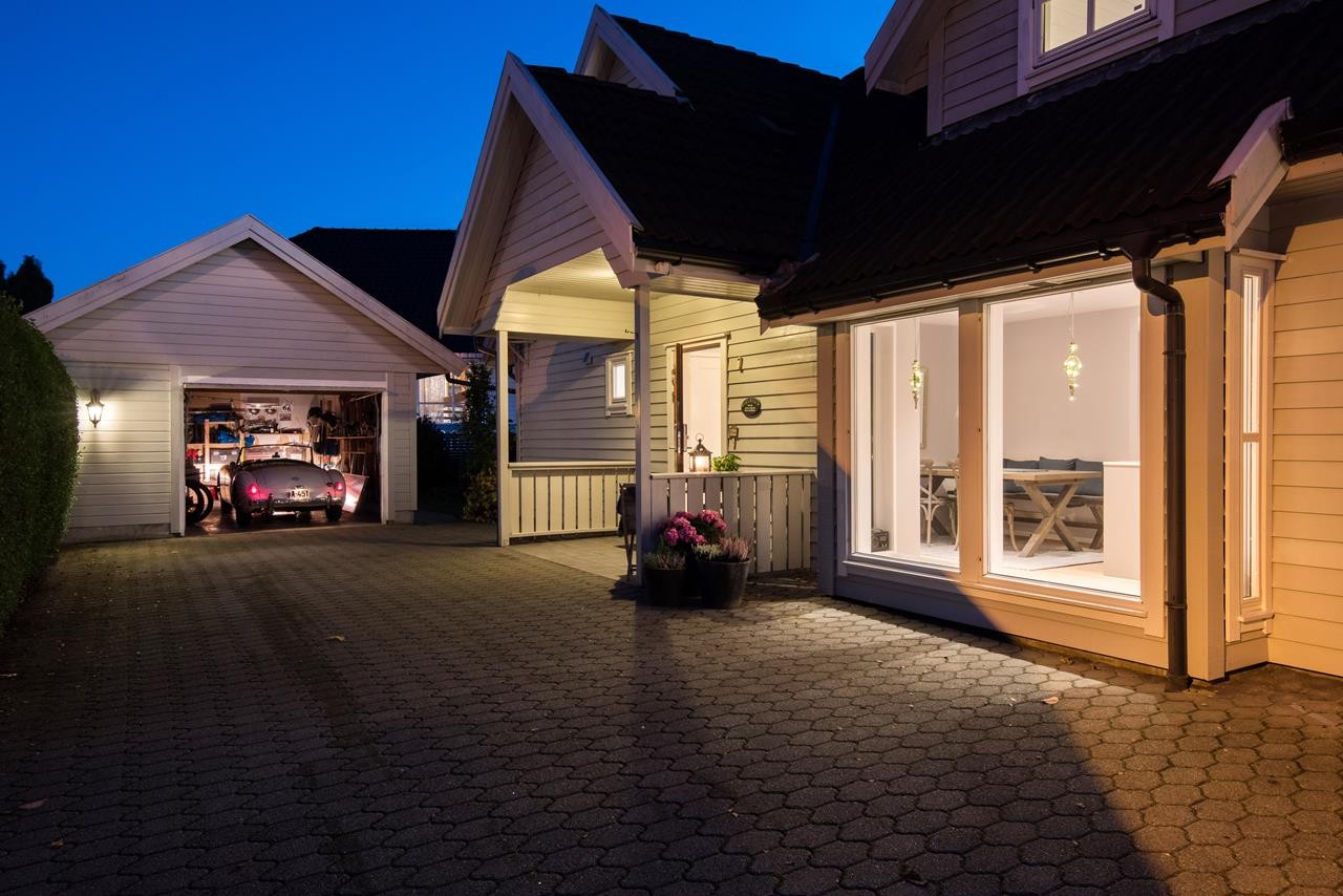 Fasade og entré Galleribilde