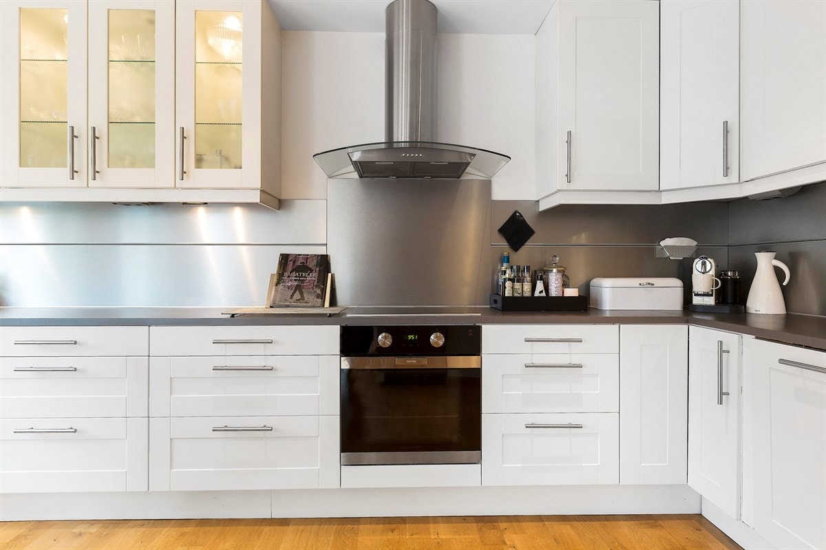 Delikat lyst kjøkken Galleribilde