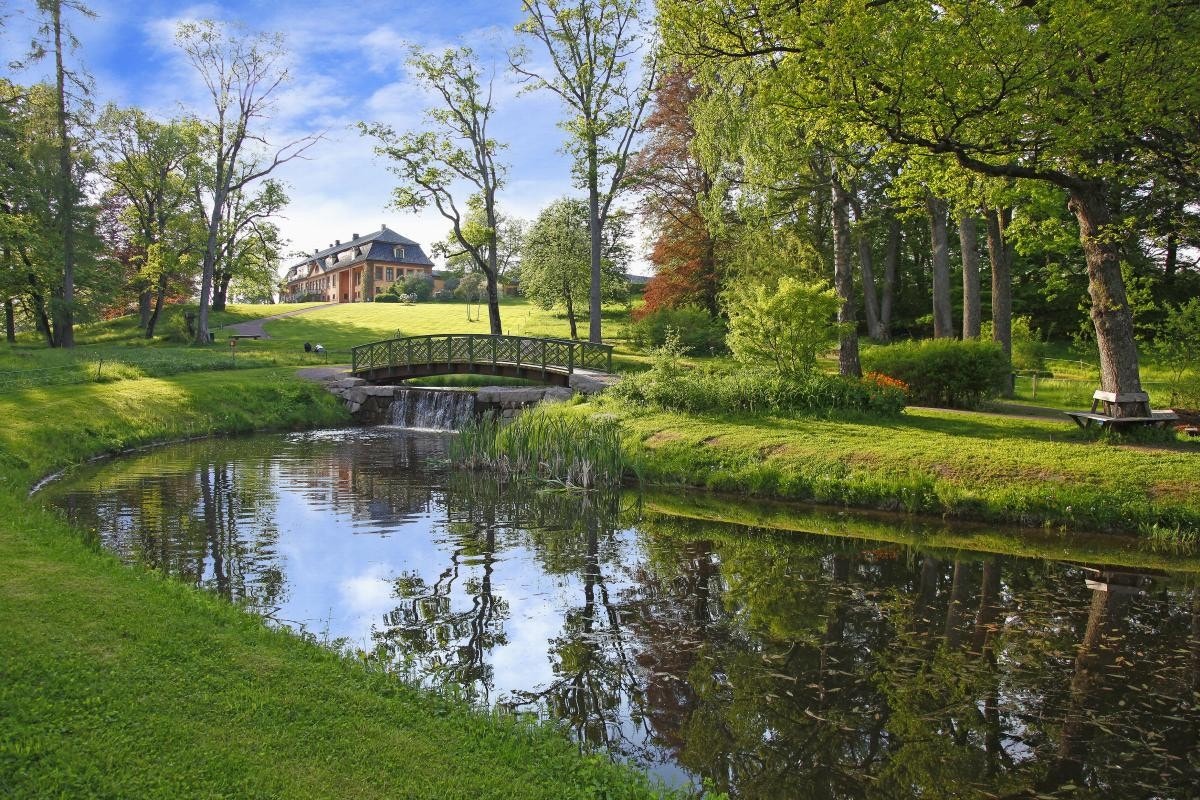 Bogstad gård har kafé, butikker, museum og tilbud for de aller minste. Galleribilde