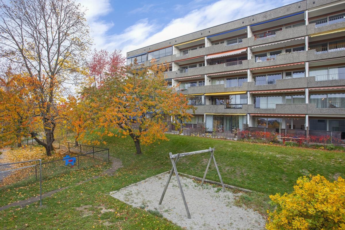 Borettslaget har pent opparbeidede fellesarealer med lekeplasser, felles grillplass, flotte gressplener, bærbusker, frukttrær etc. Galleribilde