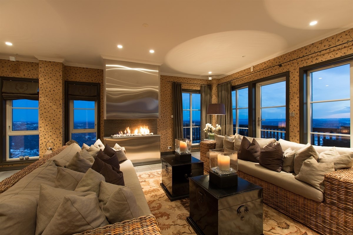 Lekker stue i 1. etg (3 etg i bygget) Galleribilde